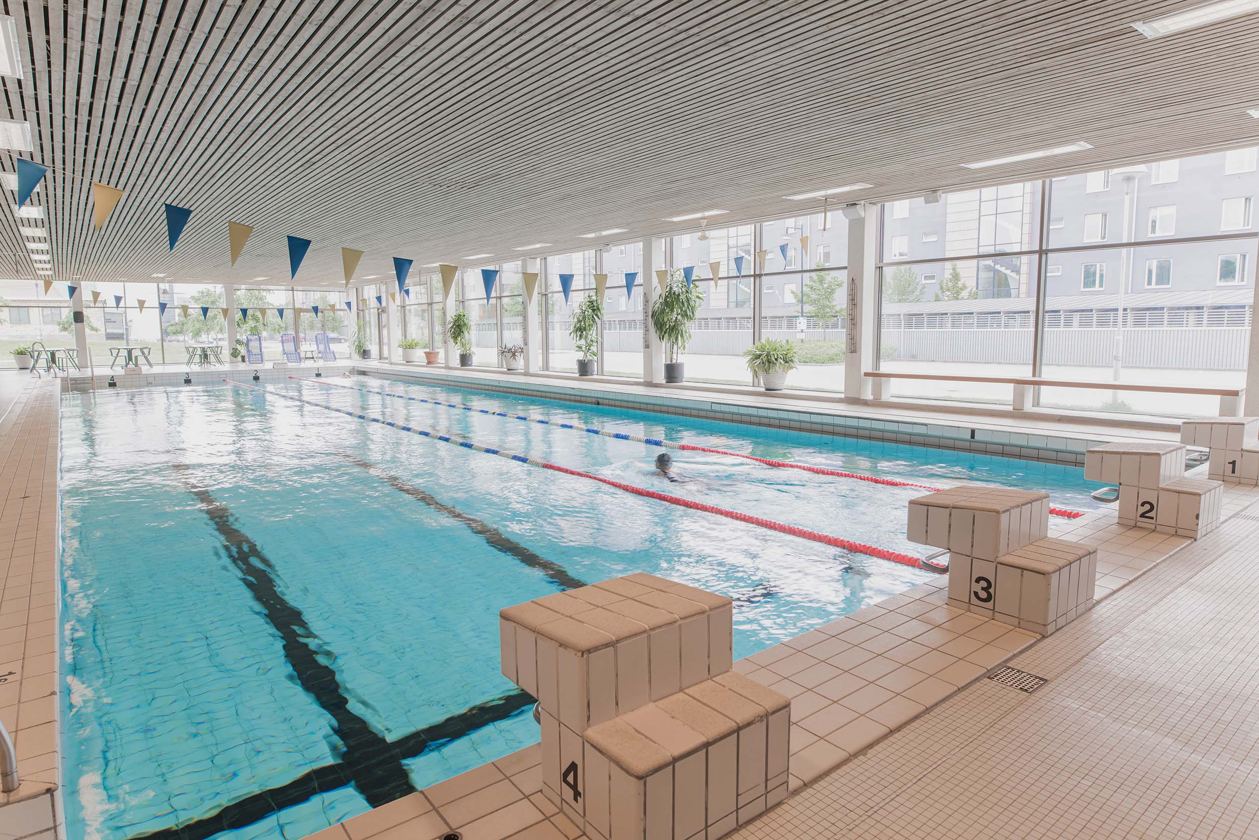 Stor och fräsch simhall