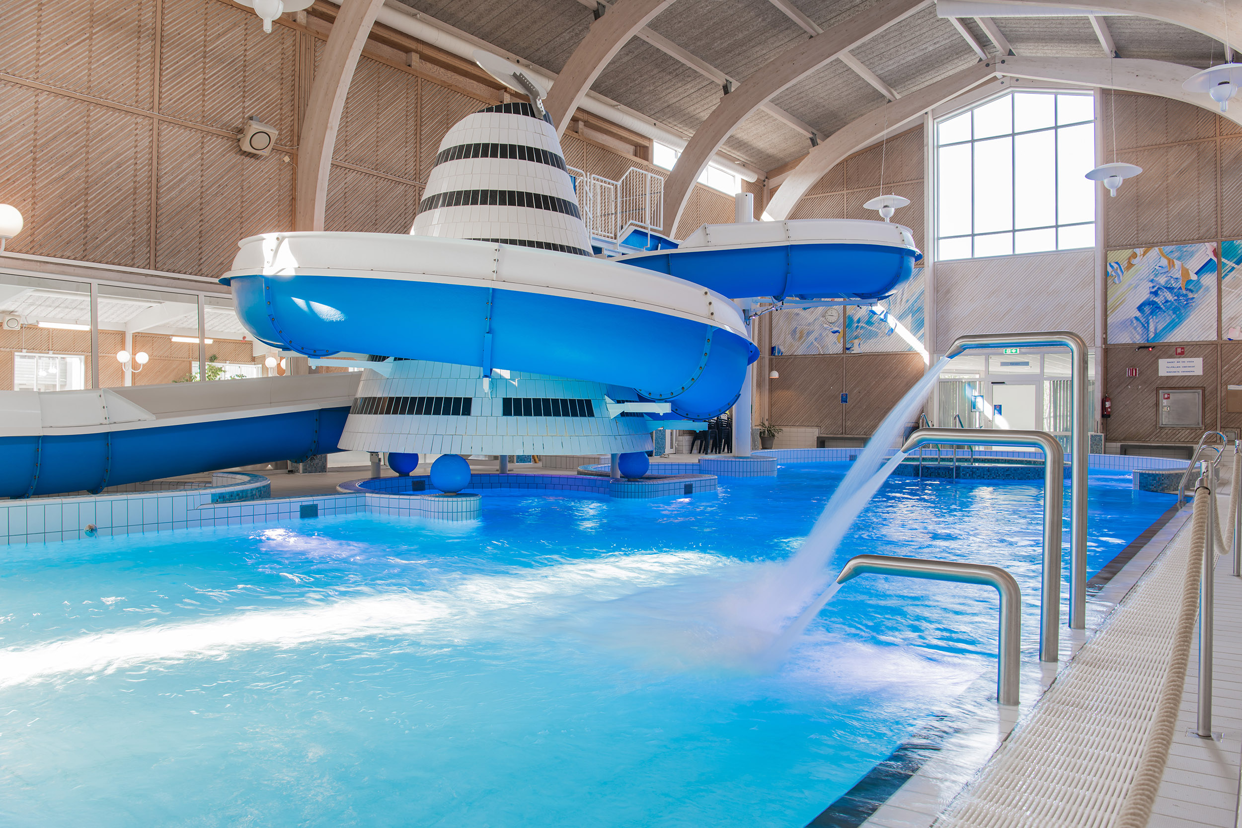 Träna och simma på Actic Lindesberg