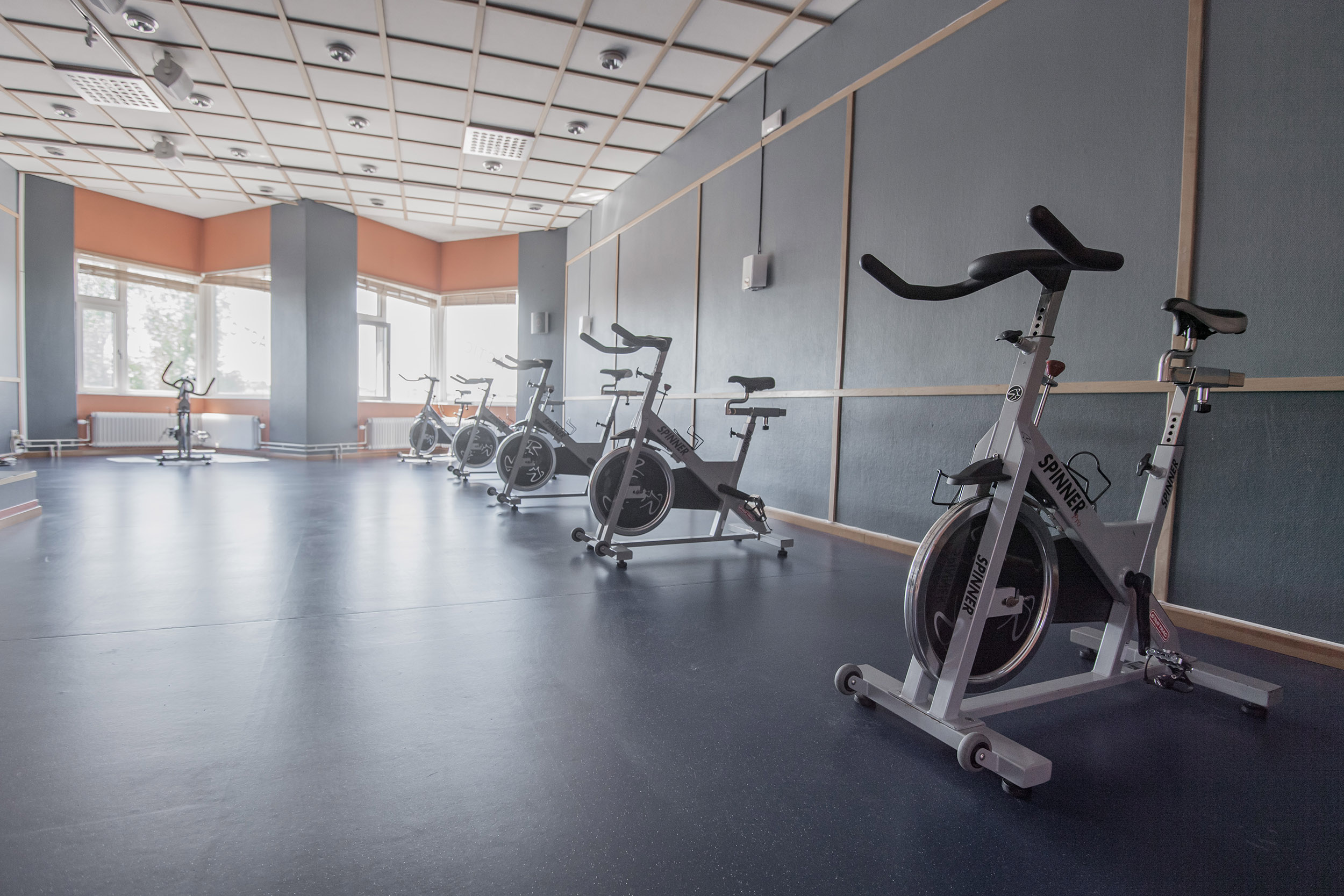 Träna och simma på Actic Luleå